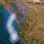 Simón baja a categoría 3, pero mantiene riesgo para Nayarit